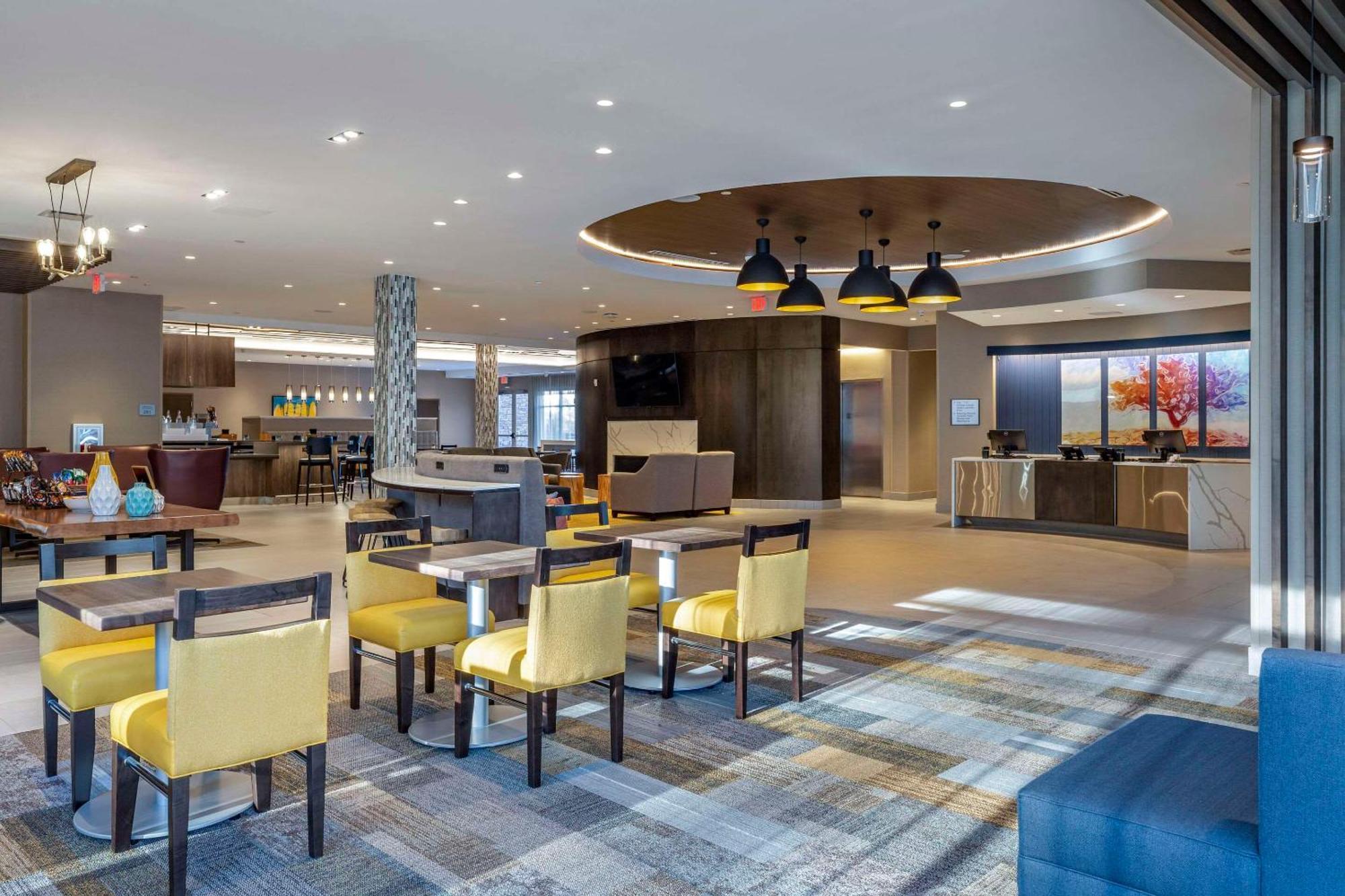 Cambria Hotel Manchester South Windsor Exteriör bild