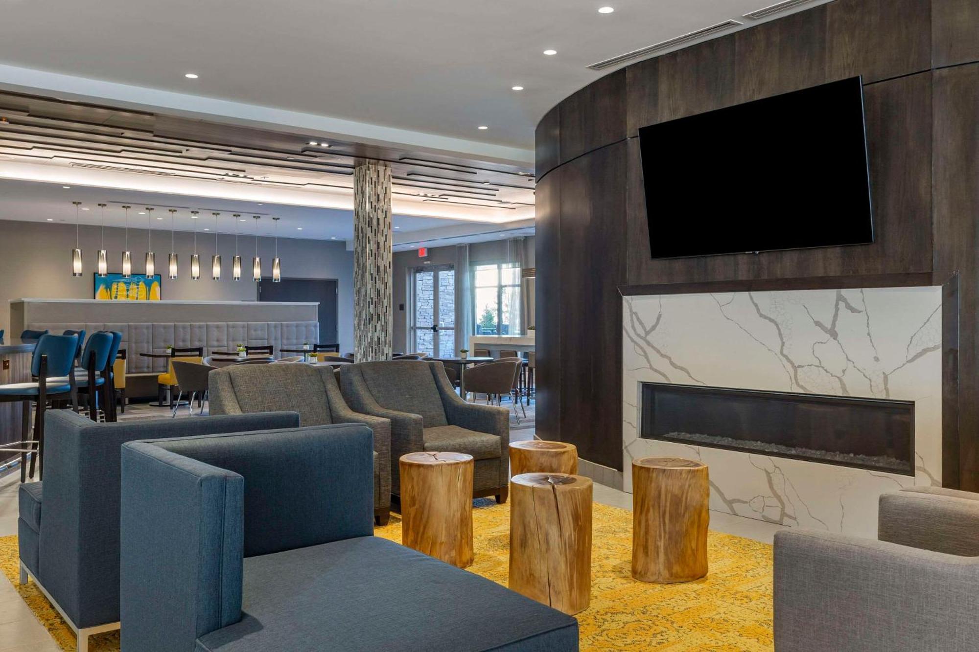 Cambria Hotel Manchester South Windsor Exteriör bild
