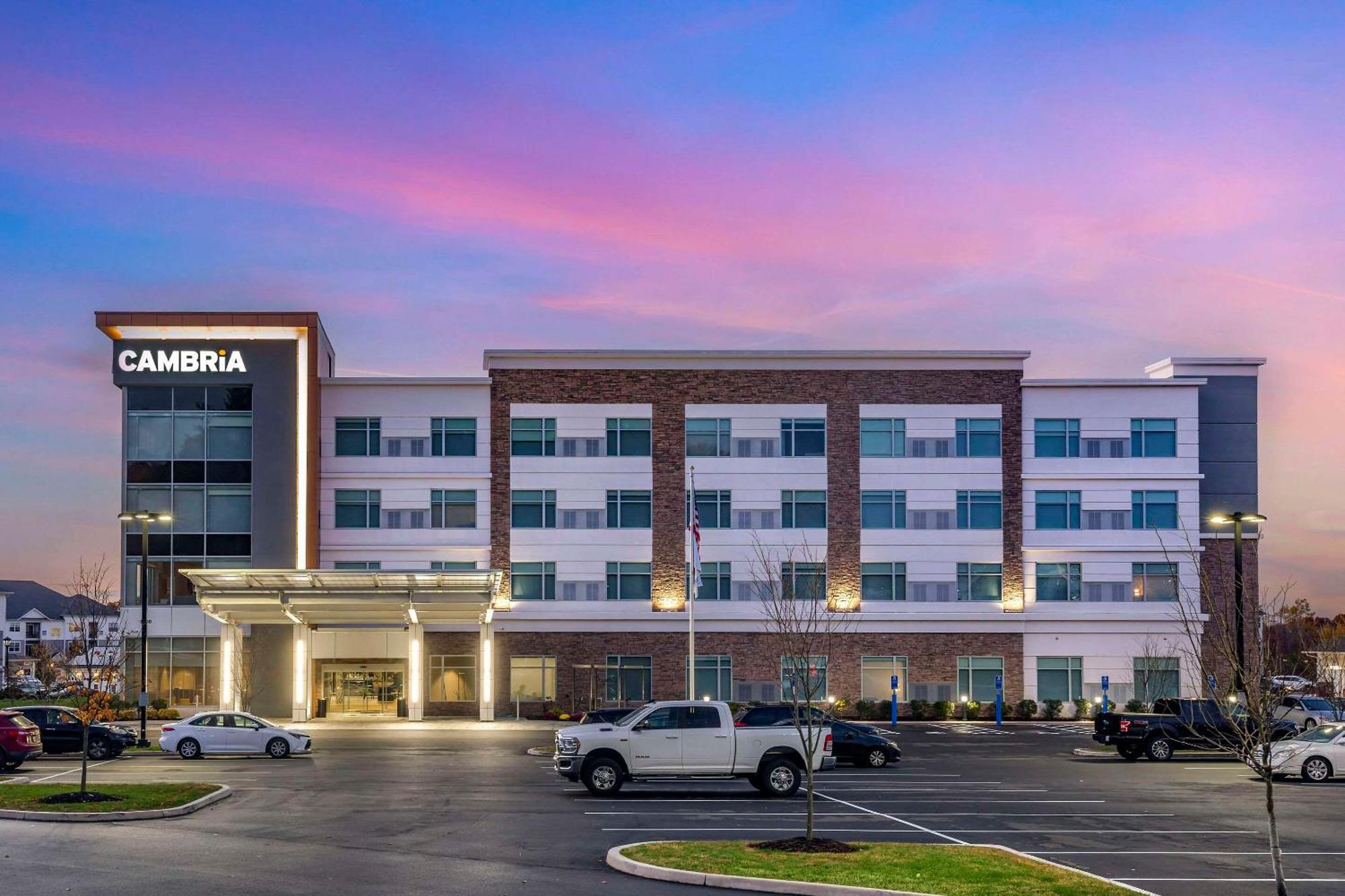 Cambria Hotel Manchester South Windsor Exteriör bild